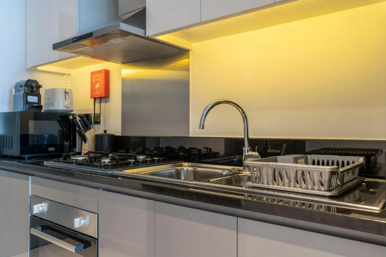 Phineek Elegant Studio Canal View Maison Prive Business Bay Dubai Apartment
