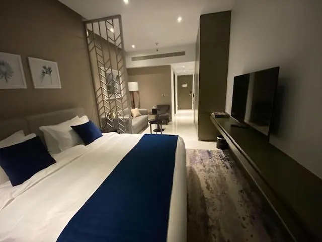 Phineek Elegant Studio Canal View Maison Prive Business Bay Dubai Apartment
